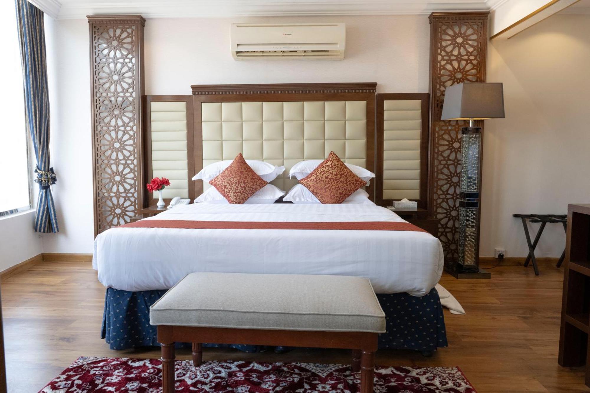 فندق المروج كريم Almorooj Kareem Hotel Джедда Экстерьер фото