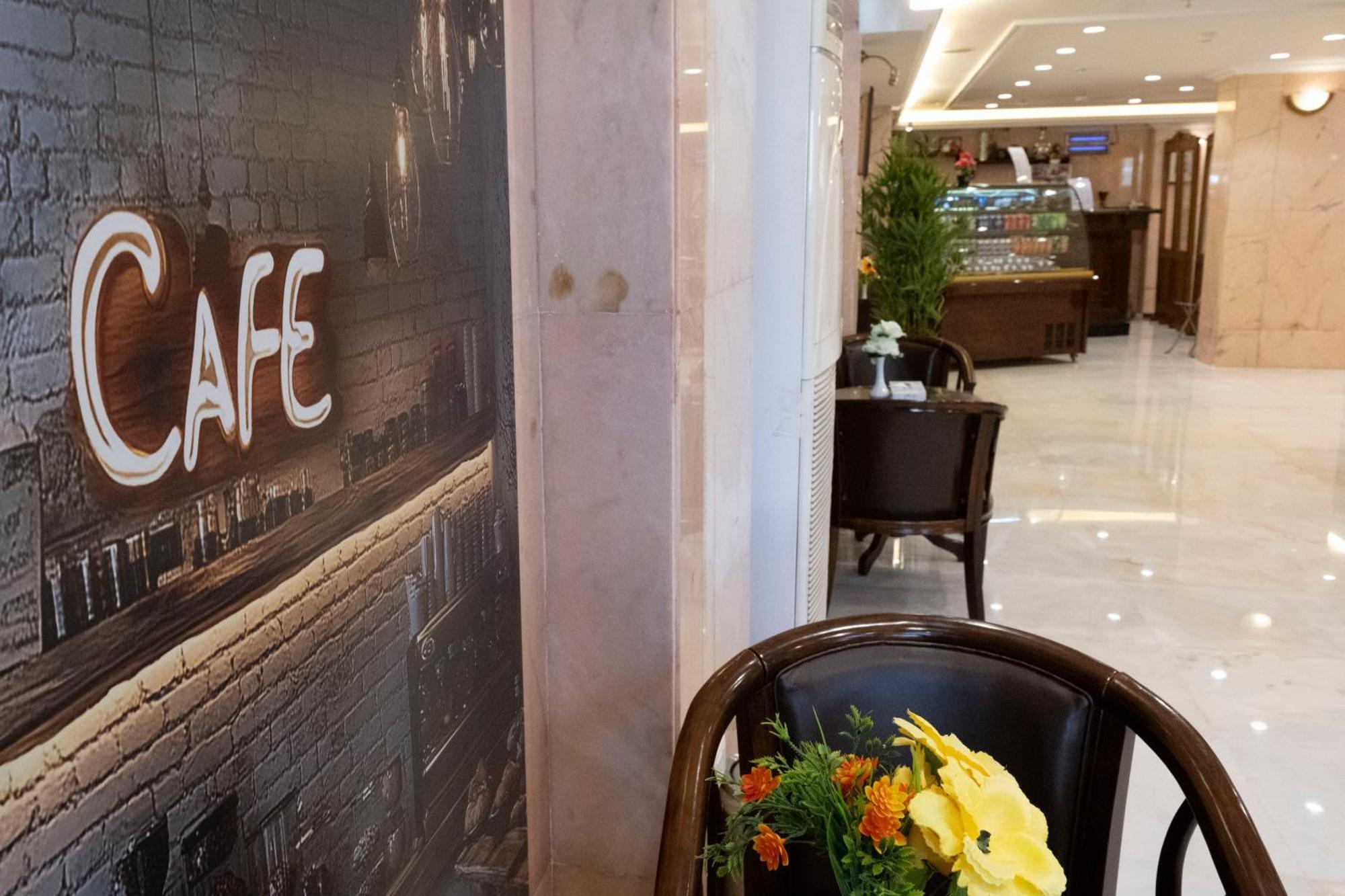 فندق المروج كريم Almorooj Kareem Hotel Джедда Экстерьер фото